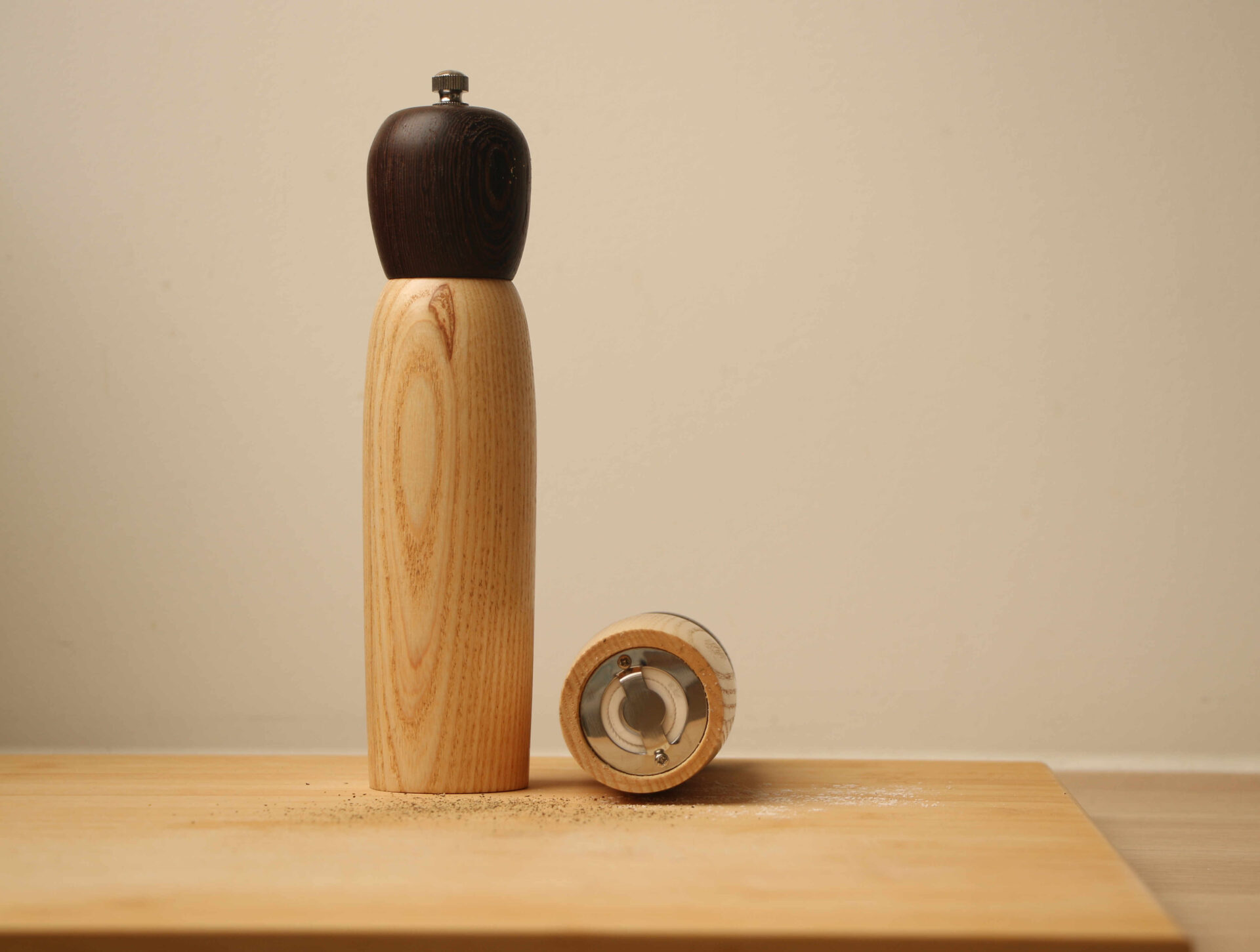 essenhout en wengé pepermolen 20 cm - Afbeelding 4